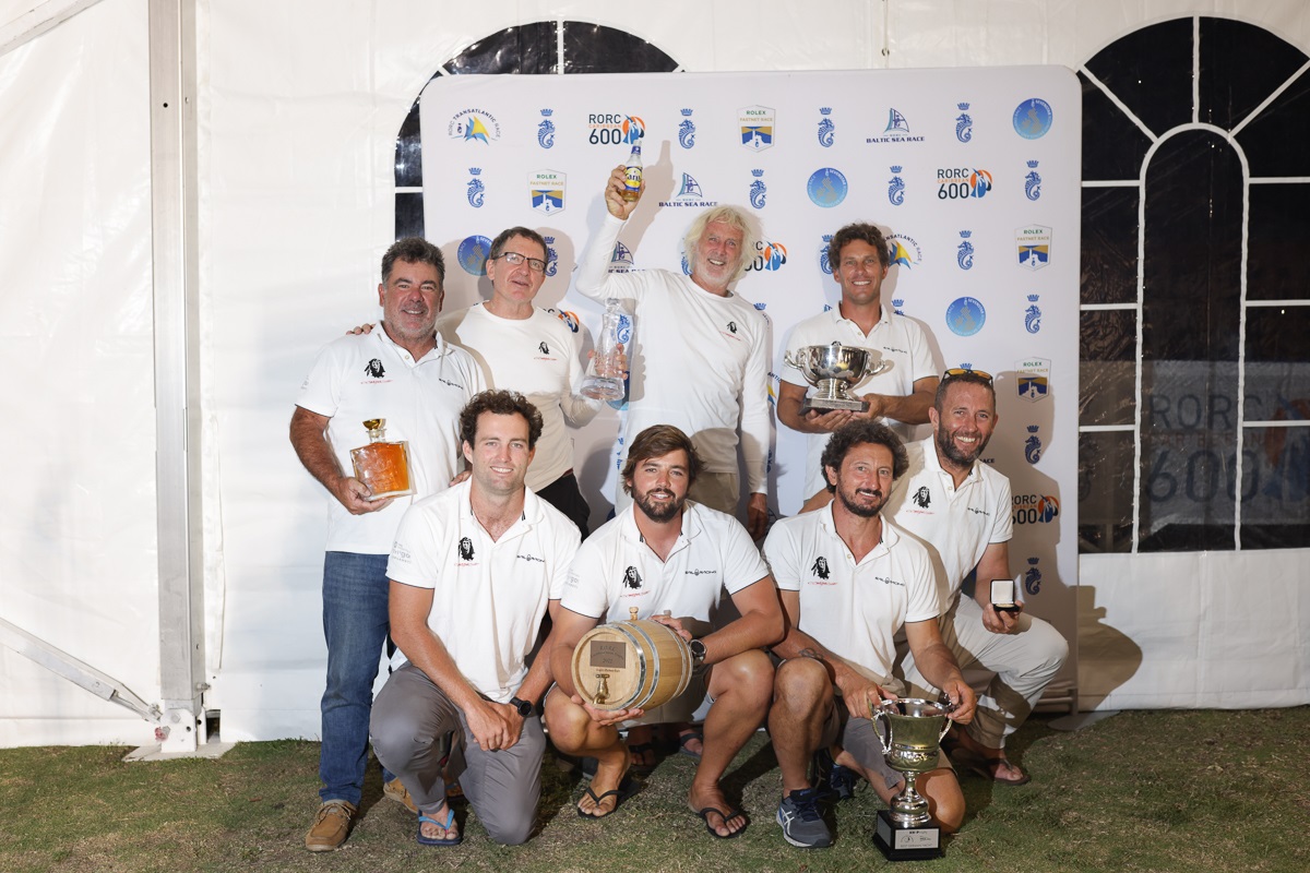 Team Comanche at Prize Giving - Photo by Arthur Daniel